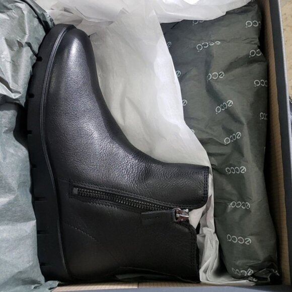 ECCO Bella Casual Zip Boots - Picture 14 of 14